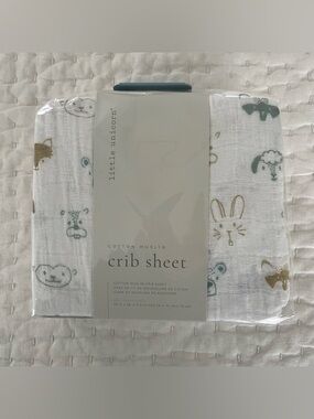 NWT Little Unicorn Animal Print Cotton Muslin Crib Sheet